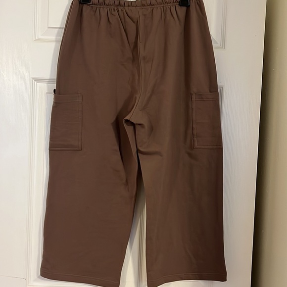 Lulu-B crop pants - Picture 3 of 5